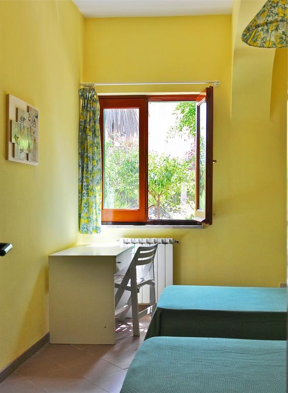 Seafront Apartments Garden House Taormina Bilik gambar